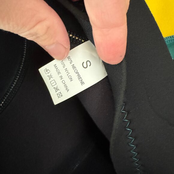 Hevto Coral I Full Body Surfing Wetsuit Size Small - Picture 2 of 8